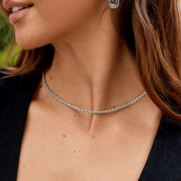 ツイストリュクス ネックレス