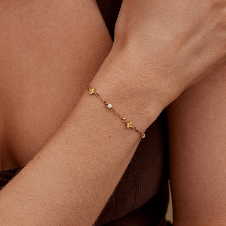 ペタリュクスチャーム