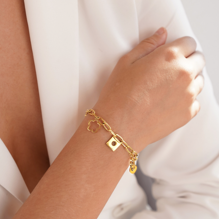 チャームブルームブレスレット