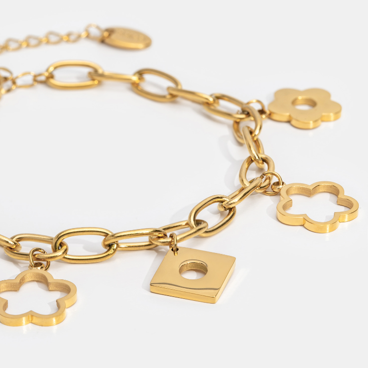 チャームブルームブレスレット