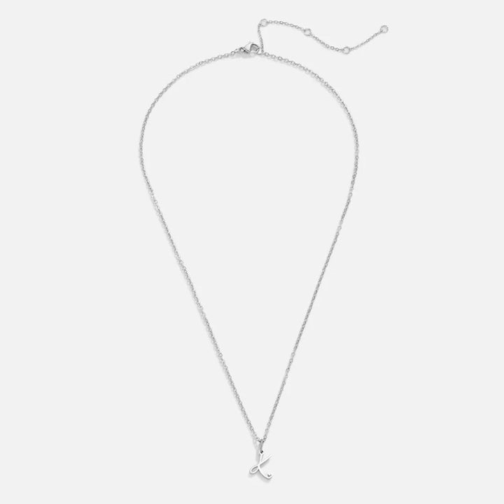 イニシャル付きハート型ネックレス